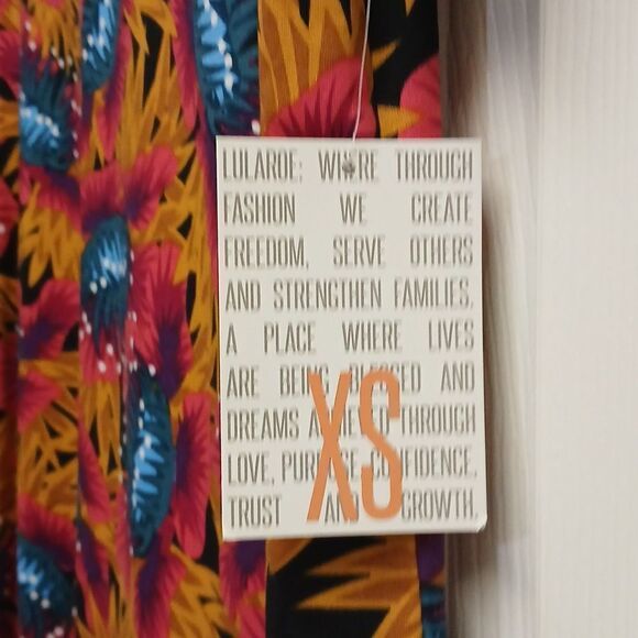 LuLa Roe Floral Print Women's Top XS Orange, Blue, White, Black Gold "Classic T" - Picture 3 of 9